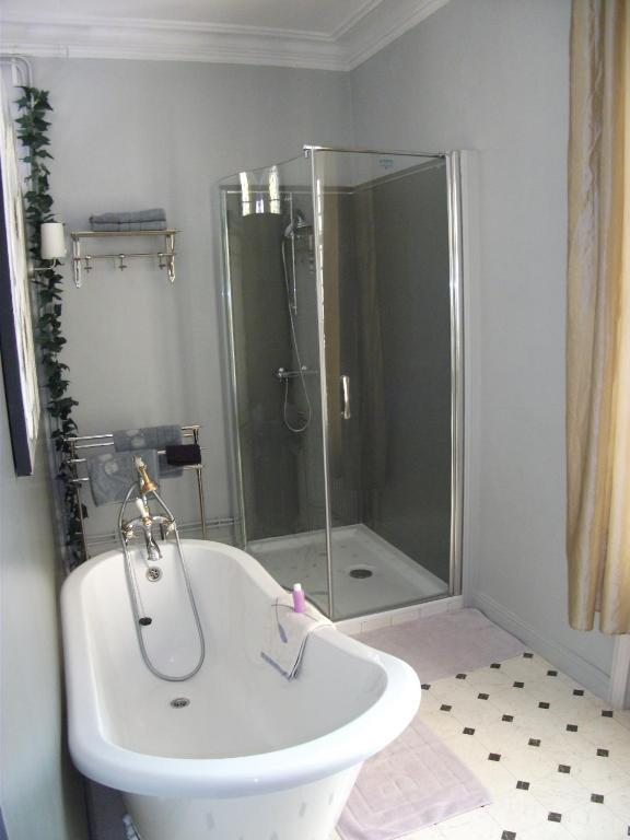 Sainte-Cécile Chateau De Belle-Vue B&B 객실 사진